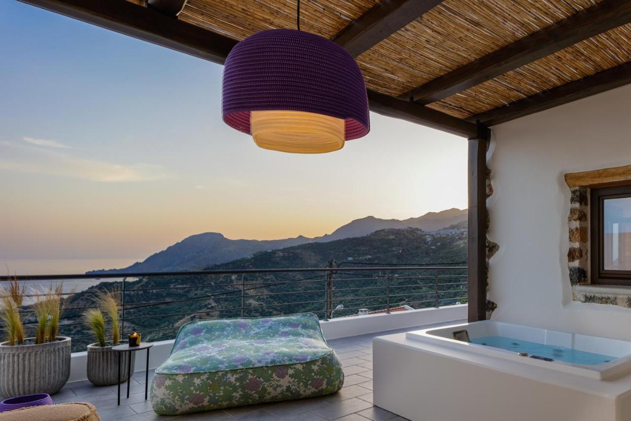 Fedra Suites Плакиас Екстериор снимка